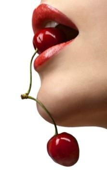 厚唇改薄的风险如何预防呢 让厚唇不再成为接吻阻碍