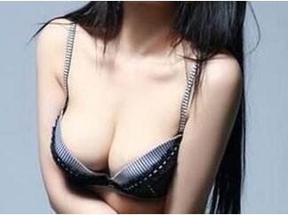 隆胸视频 荆州中心医院整形科假体隆胸效果自然吗