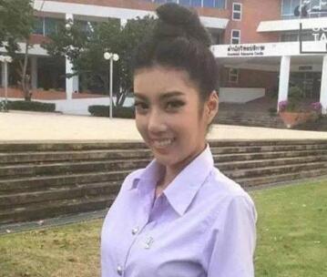 泰国龅牙妹Jitraporn Panboo整容 术后成为“校园女神”