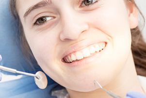 种植牙是怎么种的 北京维恩口腔门诊部种牙价格是多少