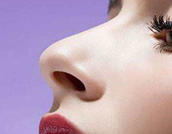 海南省人民医院整形科鼻整形专家排名 自体隆鼻安全无痛