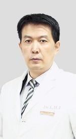 鼻尖整形手术优点 上海玫瑰国际专家李鸿君打造迷人小翘鼻