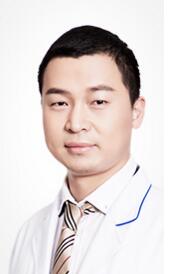隆鼻修复手术的原则 深圳鹏程医院专家刘冰 精细化修复名医