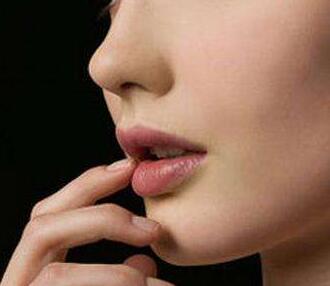 重庆当代王旭明做自体软骨隆鼻如何 被业界美誉为王鼻子