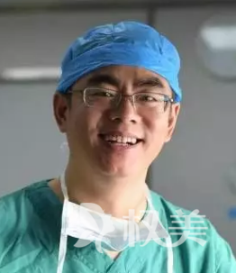 深圳北大医院整形外科崔永言做激光去眼袋靠谱吗