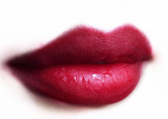 上海铂曼医疗美容漂唇多少钱 让唇色更加性感健康